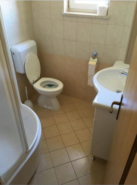 Iva Apartments Novigrad Istria Esterno foto