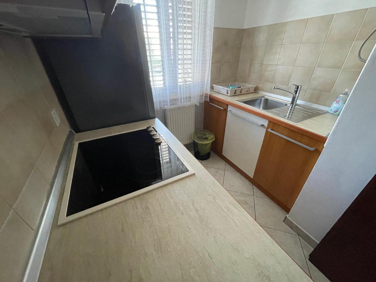 Iva Apartments Novigrad Istria Esterno foto